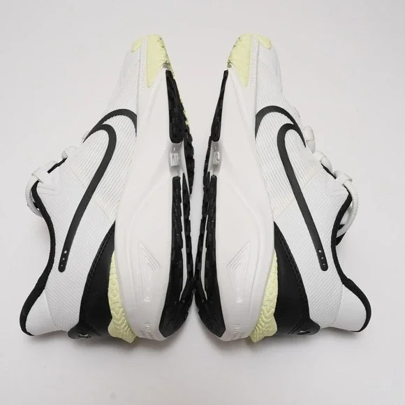 Nike  Running Shoes Boys Size 7 Youth EUR 40 Star Runner 4 White DX7615-102 - Picture 11 of 13